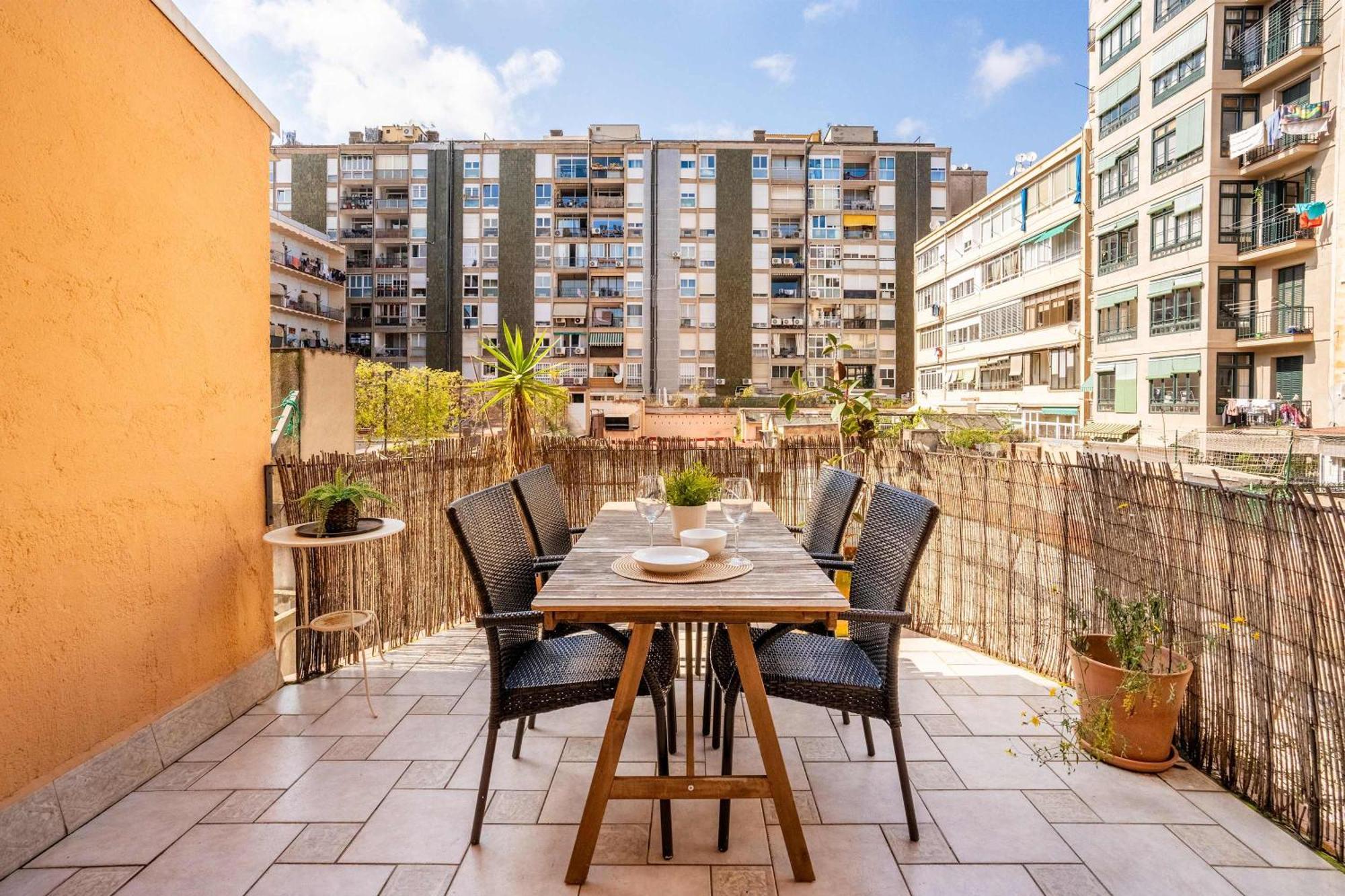 Appartement Historic With Private Terrace In Example *
